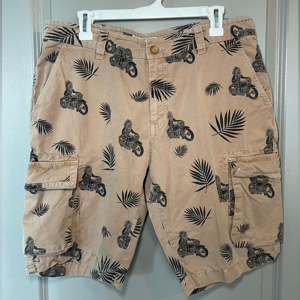 ED HARDY Printed Brown Cargo Shorts Size 34 - Picture 2 of 7